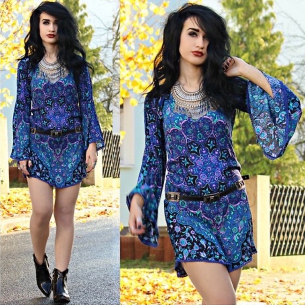 Spell kiss the sky mini dress -S